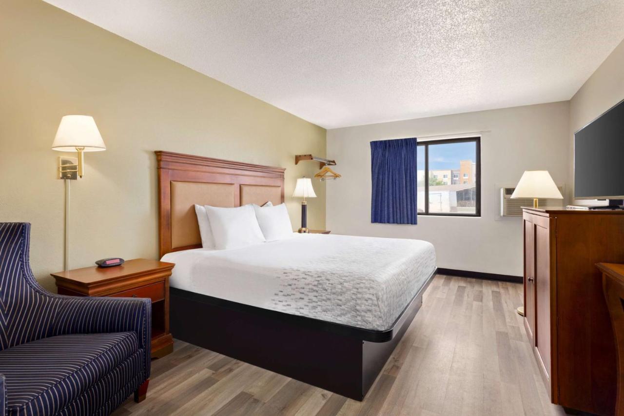 Baymont By Wyndham
