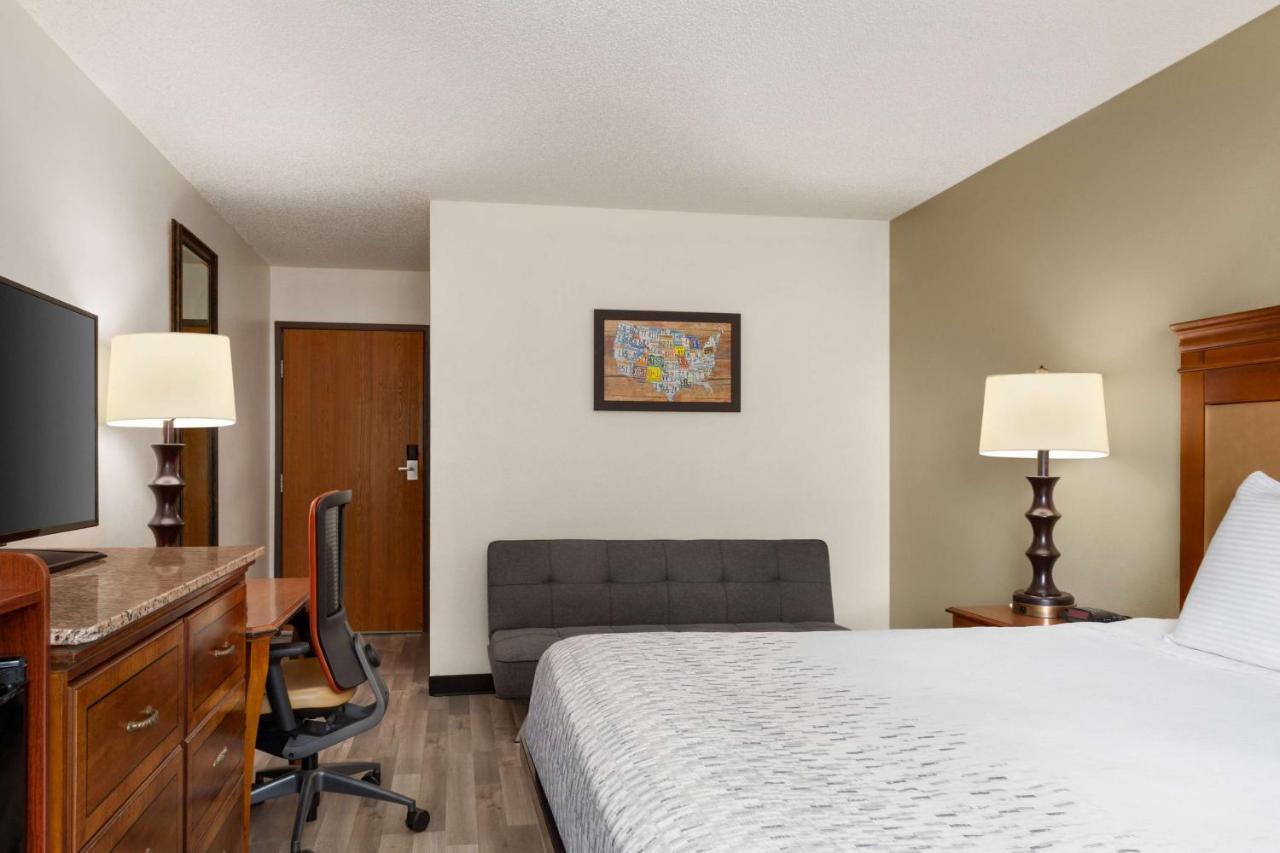 Hotel Baymont By Wyndham